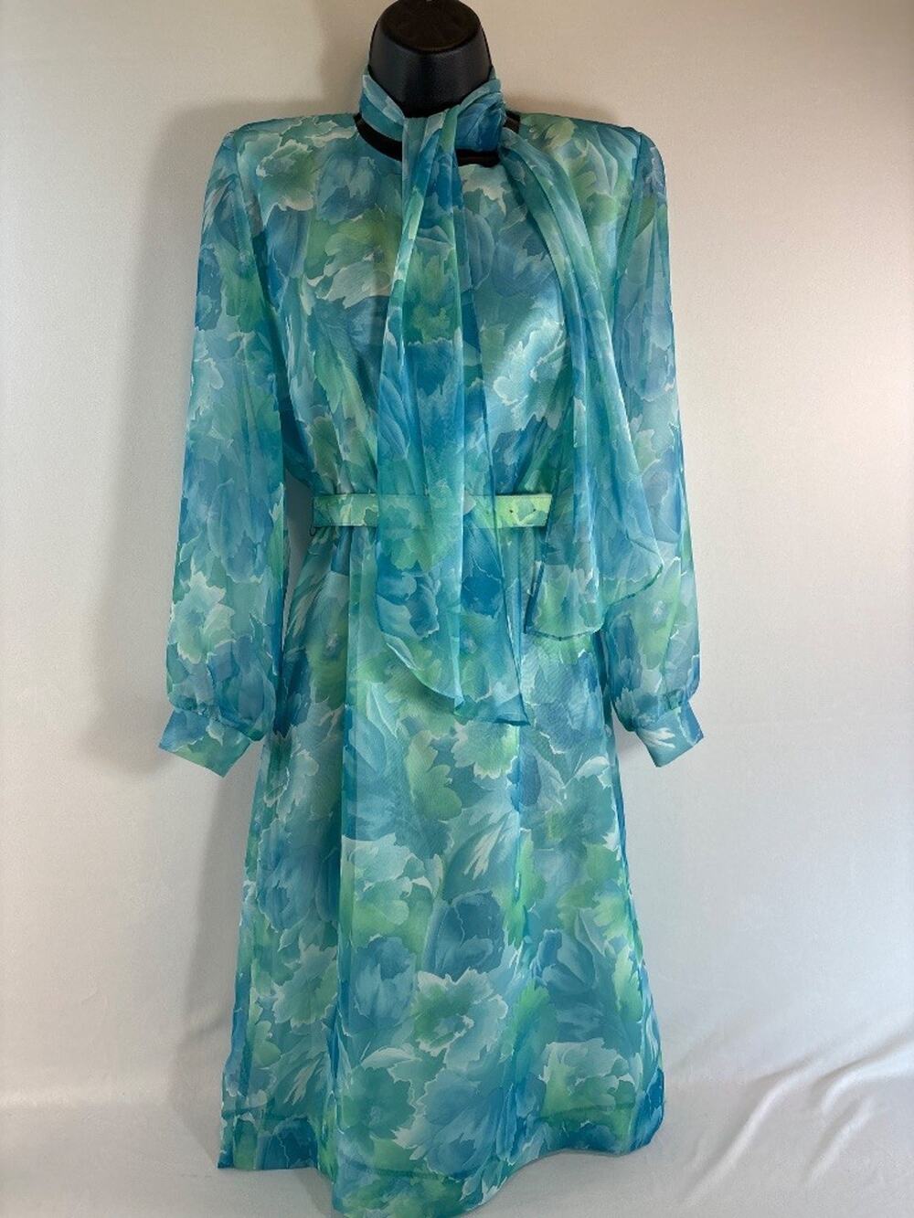Petites by Willi Floral Chiffon Belted Midi Dress Petite 8 Vintage Blue